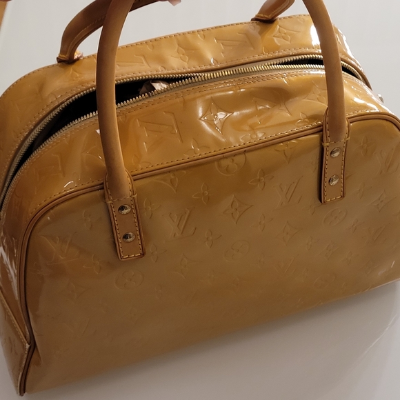 Louis Vuitton Monogram Vernis Yellow Bowling Style Handbag See Pics - Picture 10 of 16